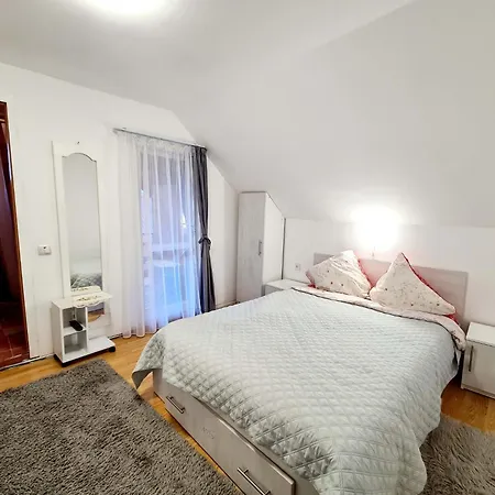 Vila Giulia Voineasa
